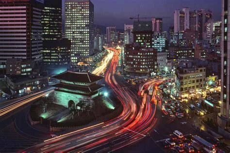  Seoul's Gravity: A Meditation on Modernity and Urbanization