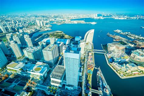 東京駅から横浜駅：都市間の移動とその文化的背景